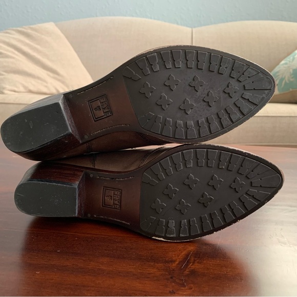 Frye Ruby Chukka Boot - Picture 6 of 12